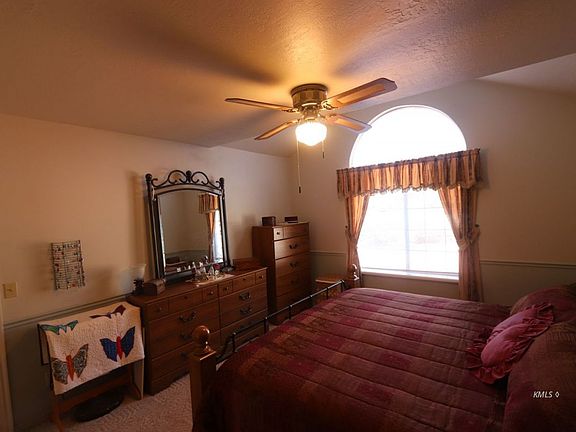 5th image of 1427 S Heaton Dr