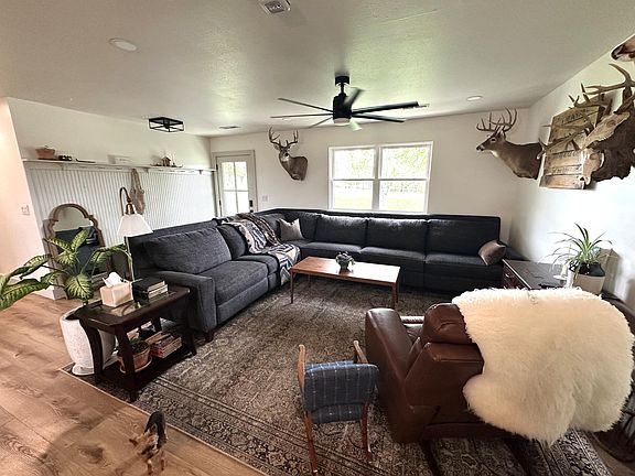 5th image of 1467 Morris Road