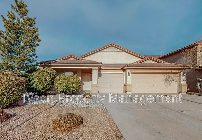 1500 Montiano Loop SE — Photo 1