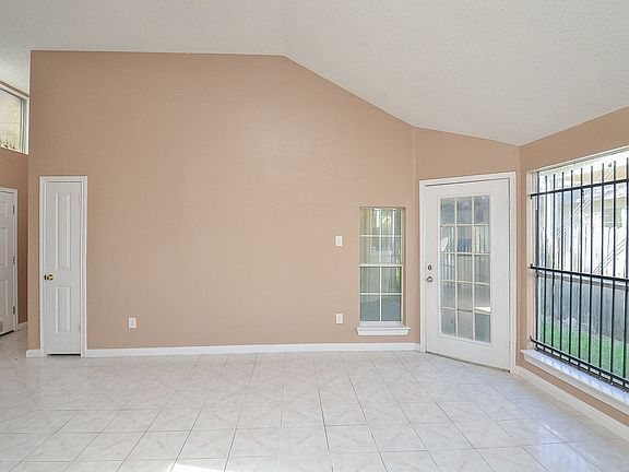 4th image of 11866 Greenloch Ln
