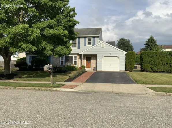 32 Bristlecone Drive, Howell, NJ 07731