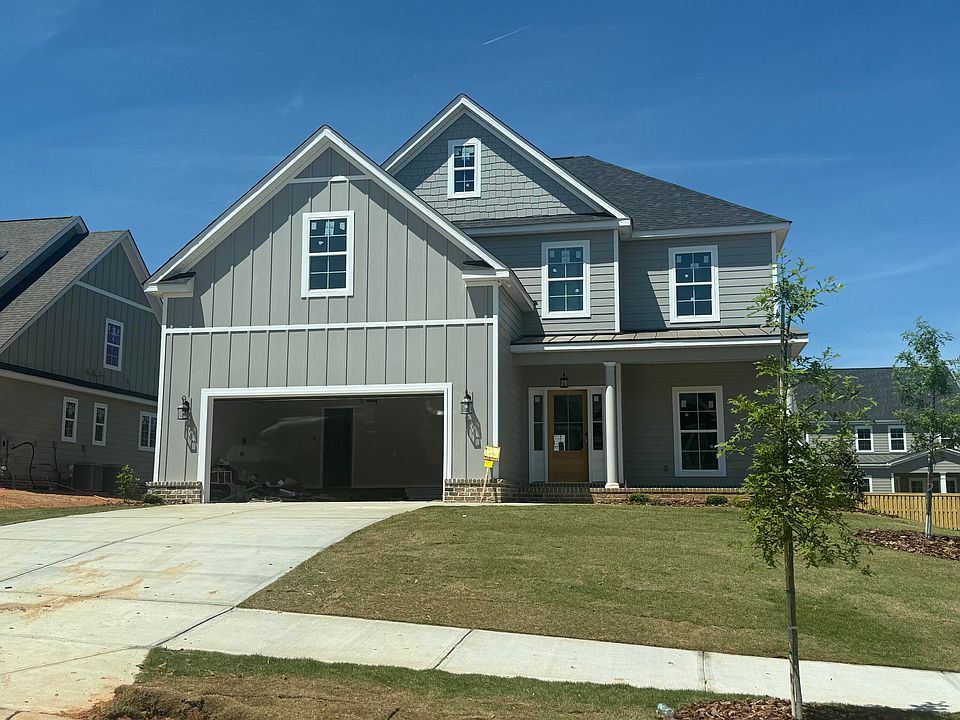 1st image of 449 Woodlawn Street