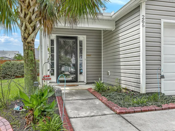 266 Coosawatchie St, Summerville, SC 29485
