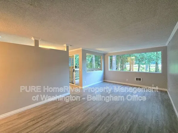 2 Marigold Dr, Bellingham, WA