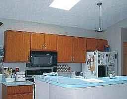 4th image of 10205 Park Valley Dr