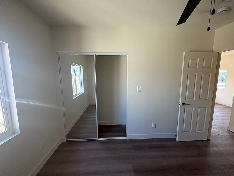 124 E Cypress Ave — Photo 8