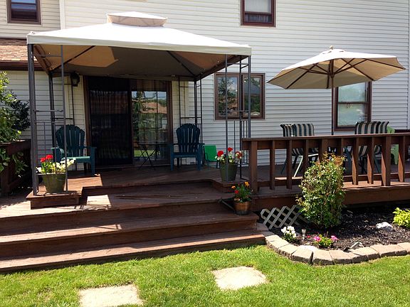 3rd image of 38 Brookwood Dr