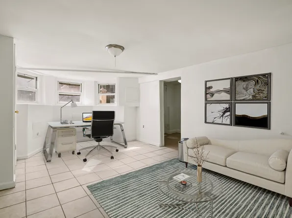 1437 Lincoln Place image 8 of 11