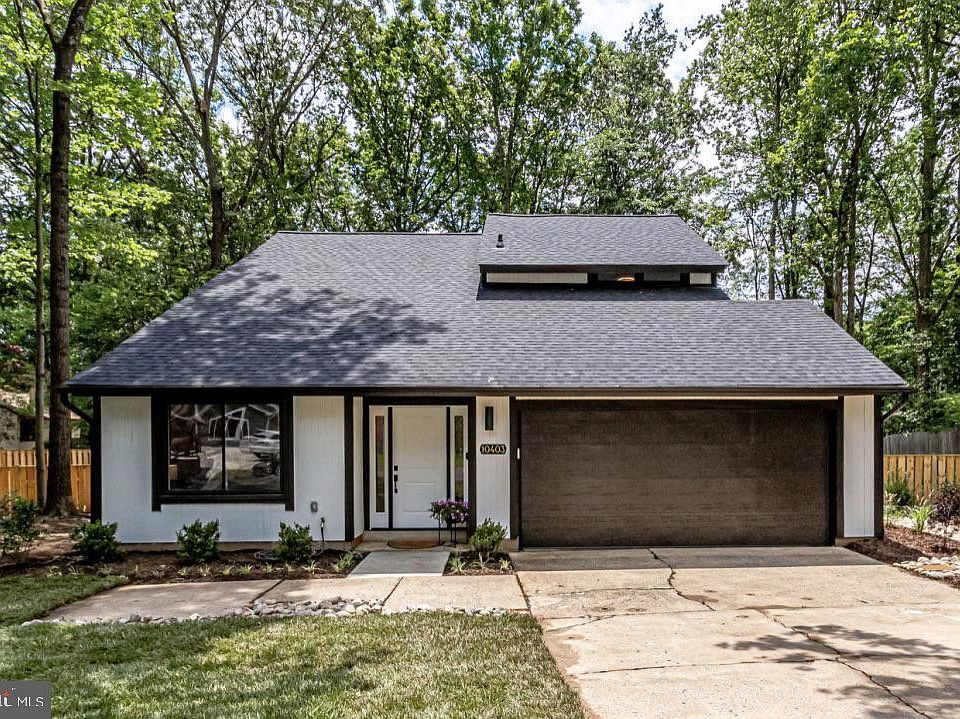 1st image of 10403 Hollyoak Pl