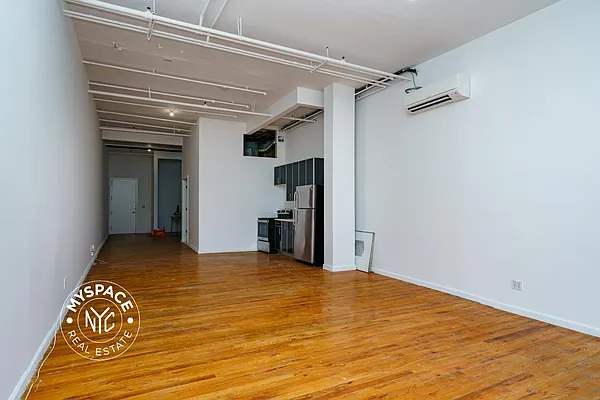 Rented by MySpaceNYC | media 5