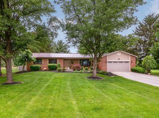 3249 Pebble Beach Rd W, Grove City, OH 43123