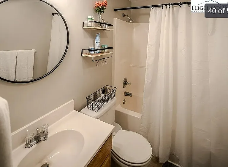676 White Laurel Ln — Photo 7
