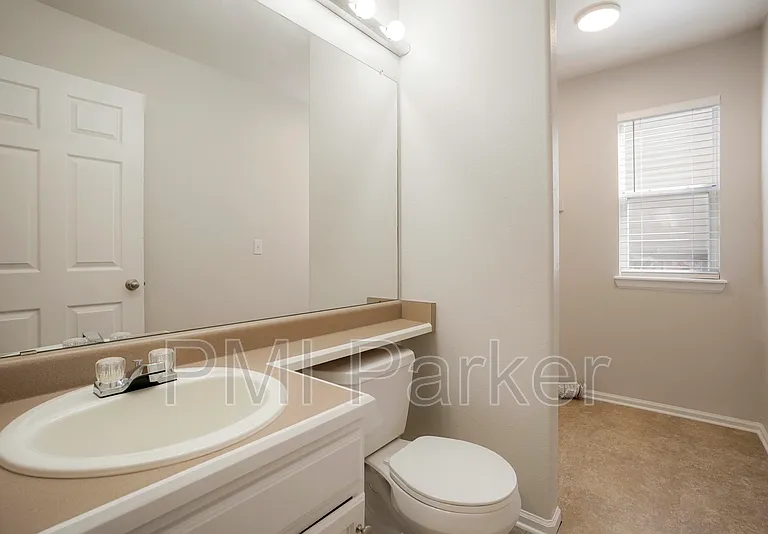 16041 Bluebonnet Dr — Photo 12