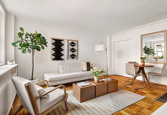 2nd image of 135 Willow St APT 107