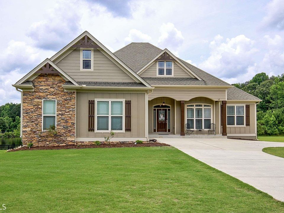 1st image of 180 Berry Hill Ln
