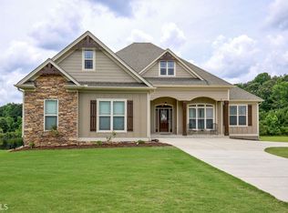 180 Berry Hill Ln, Tyrone, GA