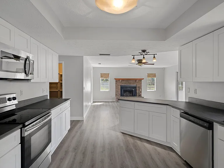Kitchen- NEW