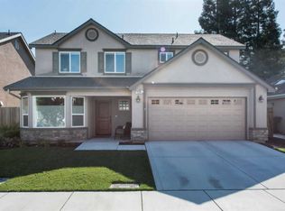 256 Santa Barbara Ave, Sanger, CA 93657