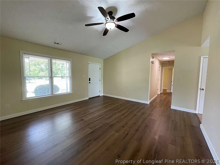 172 Finch Rd — Photo 6