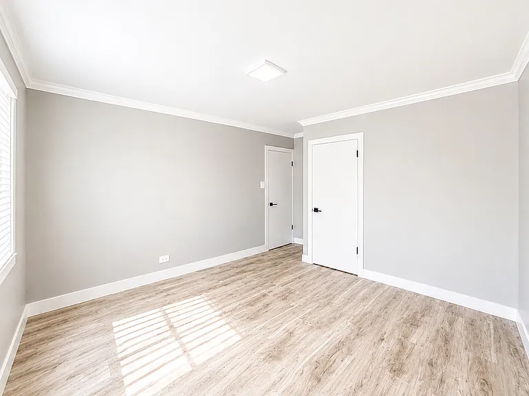 2442 E 19th Ave — Photo 25
