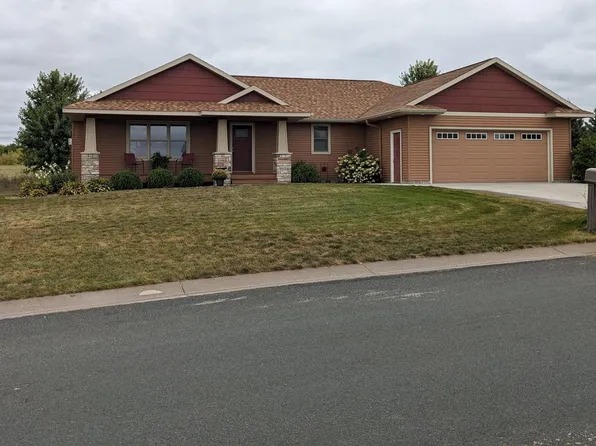 1532 Cherry St E, Mazeppa, MN 55956