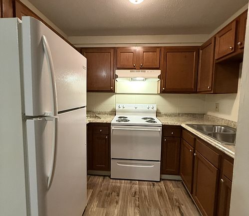 3rd image of 333 Audubon Dr #10-A