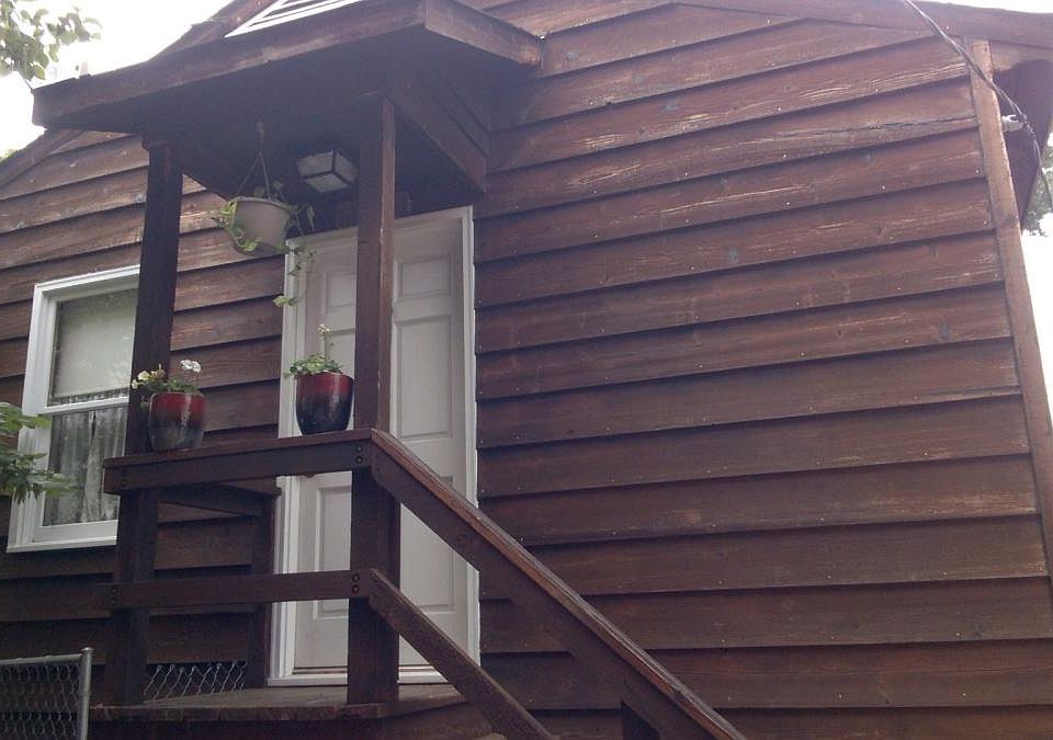 entry to carriage house