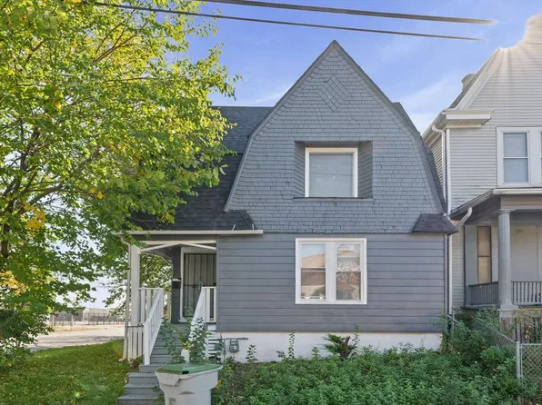 3701 W Kilbourn AVENUE, Milwaukee, WI 53208