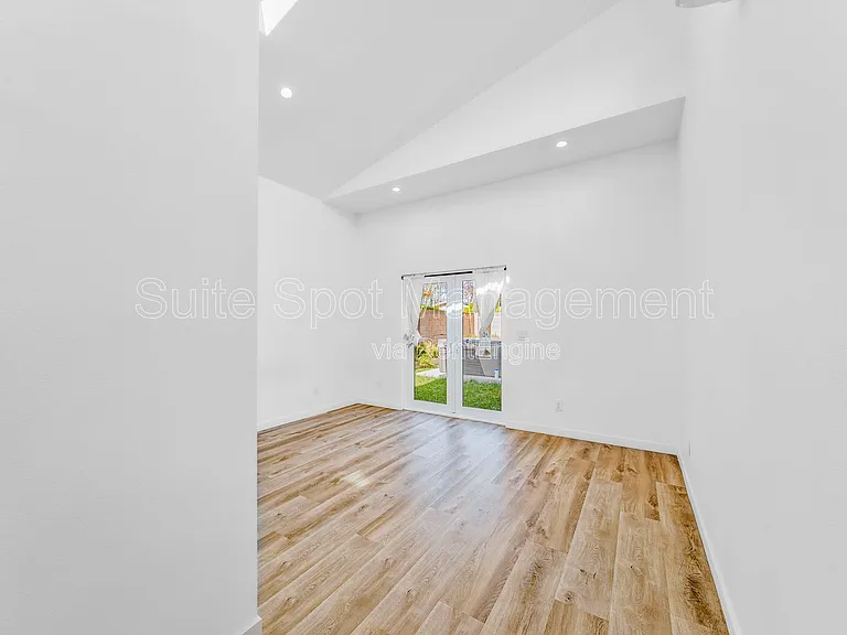 1720 Petaluma Ave #1720 — Photo 14