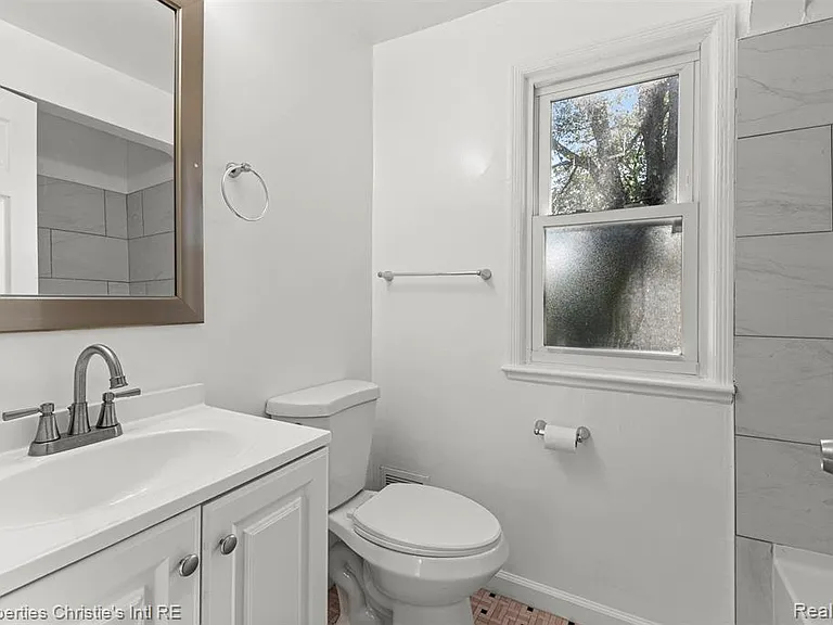 10838 Nottingham Rd — Photo 20