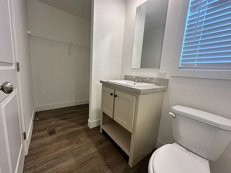 2060 N Ctr #381 — Photo 20