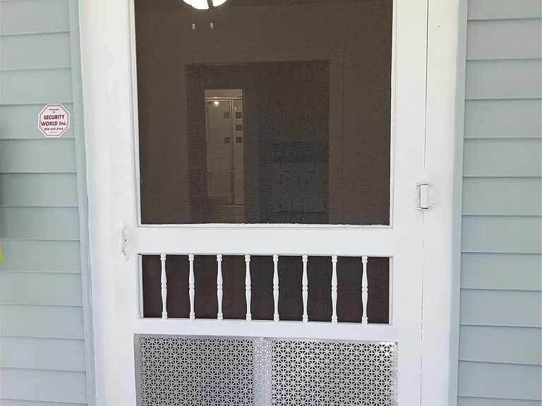2924 Avenue P 1/2 #1 — Photo 7