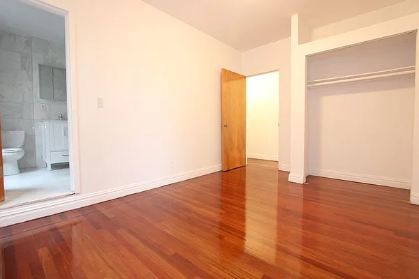 Rented by Dynamik Realty | media 17