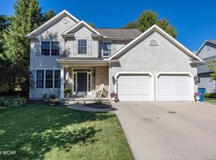 225 Bent Pines Ct, Bellefontaine, OH 43311