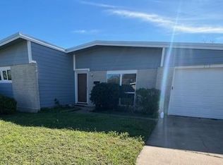 213 Mackeral St, Galveston, TX 77550