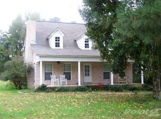 273 Darden Rd, Laceys Spring, AL 35754