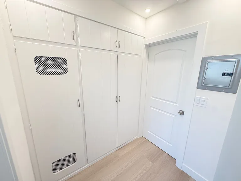 200 E Dryden St — Photo 22