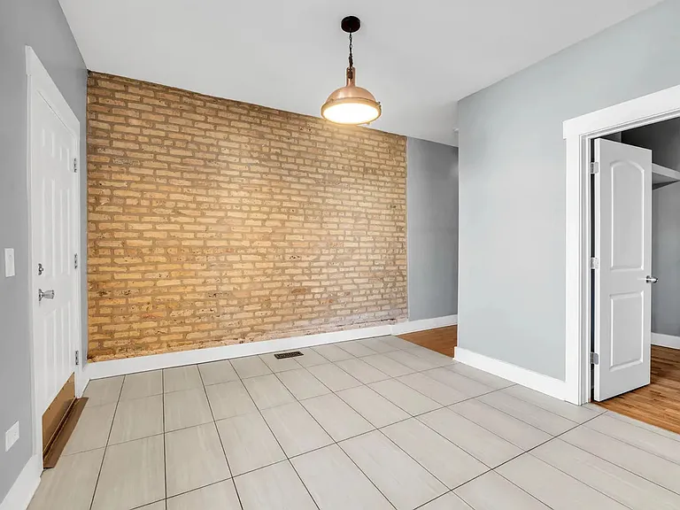 3208 W Wabansia Ave #2E — Photo 10