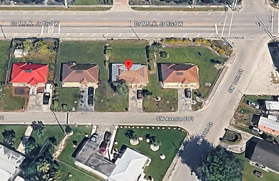 1st image of 1009 SW Avenue E Place