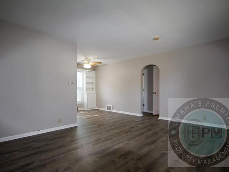 2409 Washington St — Photo 7