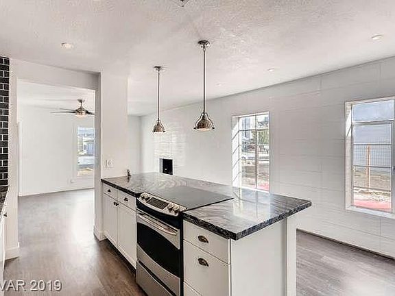 4th image of 611 Biltmore Dr