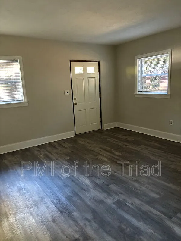 Studio, 1.0 bath, 600 sqft, $750 — Photo 3