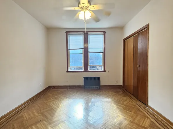 2159 East 2nd Street image 8 of 14