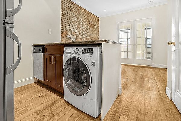 1st image of 419 E 82nd St APT 3D