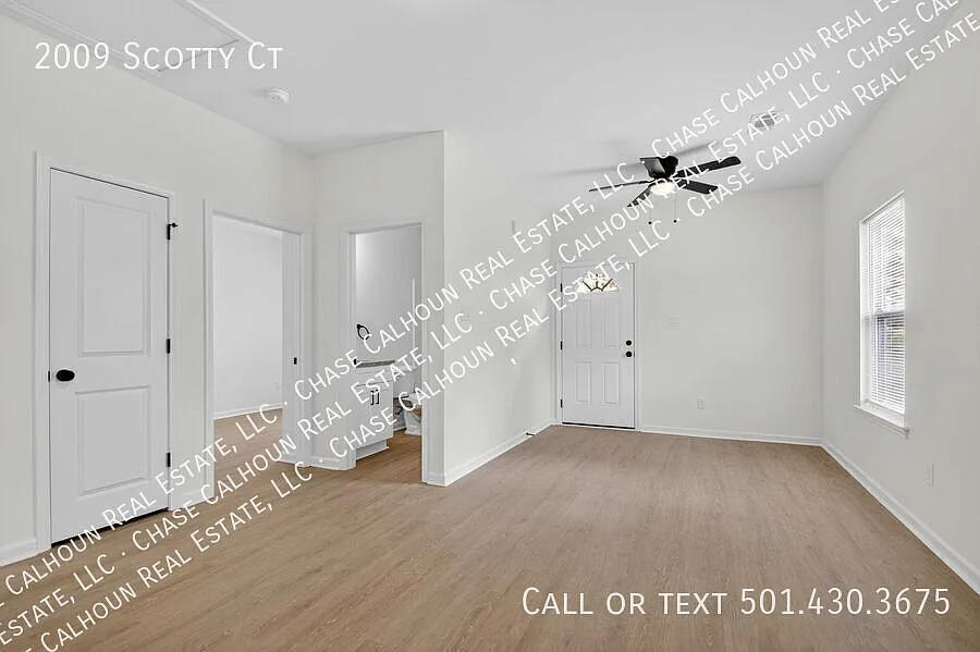 Charming duplex near the University of Arkansas at Little Rock, easy access to everything Little ... — Photo 4