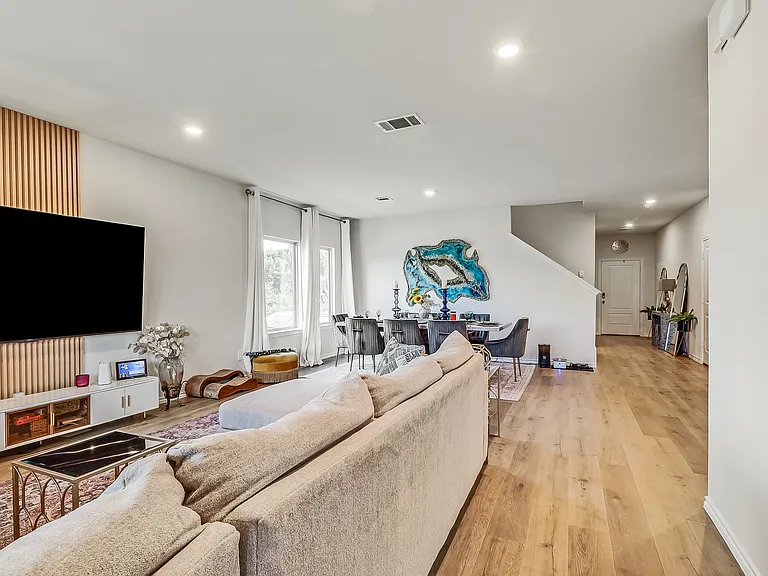 823 Coastline Way — Photo 13