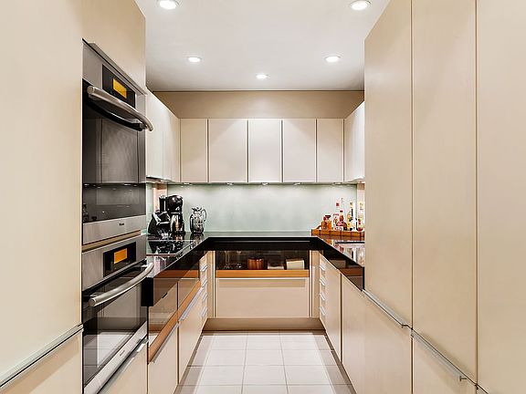 3rd image of 641 5th Ave #27G