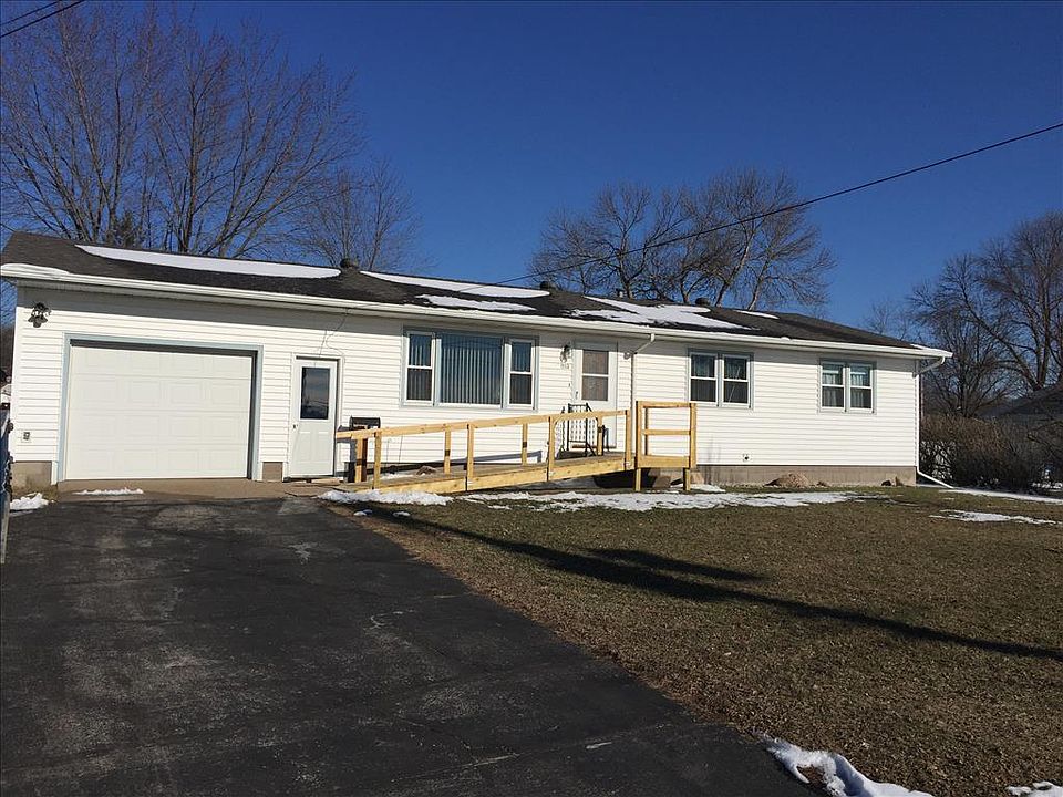 1st image of 912 West Ave