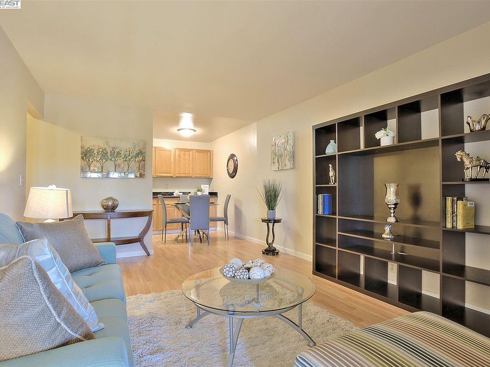1st image of 16006 E 14th St APT 205