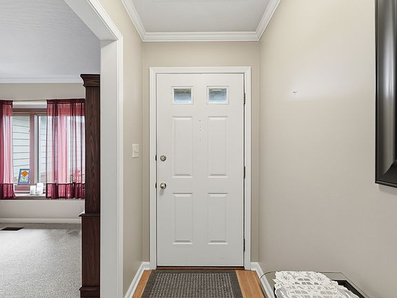 5th image of 866 W Ashbourne Ln